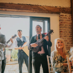 Love Actually Band Live!
